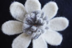 felted-flowers4